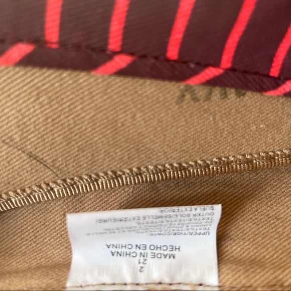 Old Navy Shoes - Picture 2 of 2